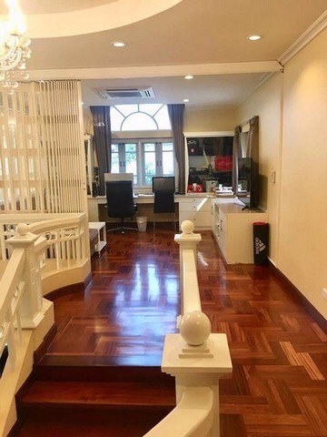 ให้เช่าและขายบ้านเดี่ยวหมู่บ้านลดาวัลย์-ศรีนครินทร์-ซอยศรีด่าน-14-หลังริม