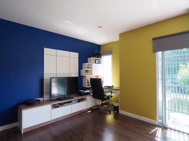 ให้เช่าทาวน์โฮม3ชั้นโครงการทาวน์อเวนิวศรีนครินทร์ซอยอ่อนนุช-68-เฟอร์ครบพร้อมอยู่-หลังมุม