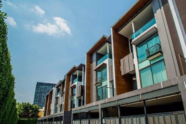 ให้เช่าทาวน์โฮม4ชั้นโครงการเรสซิเดนซ์-สุขุมวิท65-residencesukhumvit-65ใกล้btsพระโขนงbtsเอกมัย