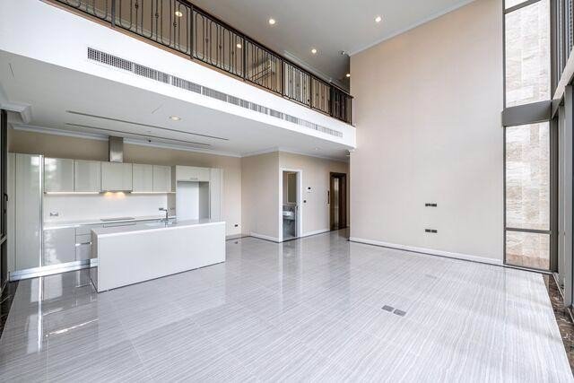 ให้เช่าทาวน์โฮมหรู5ชั้นใกล้btsพร้อมพงษ์และbtsทองหล่อพร้อมสระว่ายน้ำส่วนตัวและลิฟท์