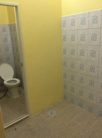 ให้เช่าตึกแถว3-ชั้นห่างจากถนนพระราม4-เพียง-80-เมตร