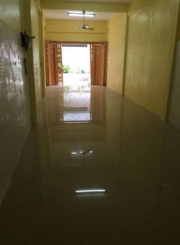 ให้เช่าตึกแถว3-ชั้นห่างจากถนนพระราม4-เพียง-80-เมตร