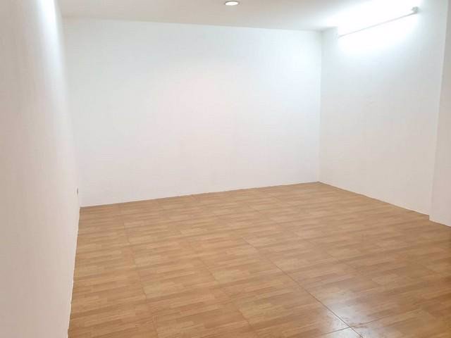 ให้เช่าทาวน์โฮม4ชั้น-ใกล้-mrt-ลาดพร้าว-ซอยลาดพร้าว-18-ซอยวิภาวดีรังสิต-20-ตกแต่งใหม่