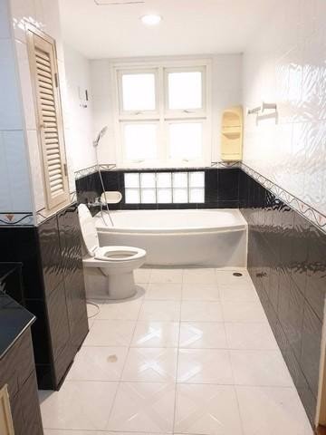 ให้เช่าทาวน์โฮม4ชั้น-ใกล้-mrt-ลาดพร้าว-ซอยลาดพร้าว-18-ซอยวิภาวดีรังสิต-20-ตกแต่งใหม่