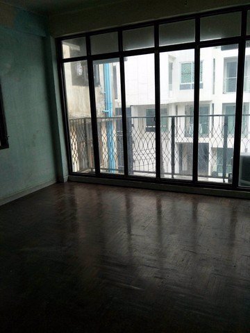 ให้เช่าทาวน์เฮ้าส์4ชั้นใกล้btsช่องนนทร-ย่านสีลม-ถนนคอนแวนต์