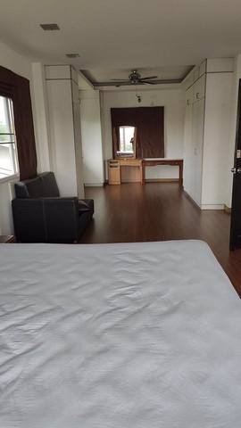 ให้เช่าบ้านเดี่ยว3ชั้นสไตล์โมเดรินติดถนนประเสริฐมนูกิจย่านลาดปลาเค้า