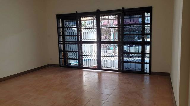 ให้เช่าทาวน์เฮาส์-2-ชั้น-รีโนเวทใหม่-ซอยนวมินทร์111-ใกล้ถนนนวมิทร์