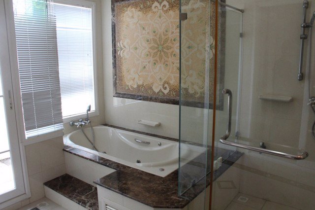 ให้เช่าบ้านเดี่ยว-2-ชั้น-หมู่บ้านนันทวัน-ศรีนครินทร์-zone-exclusive-พร้อมสระว่ายน้ำส่วนตัว