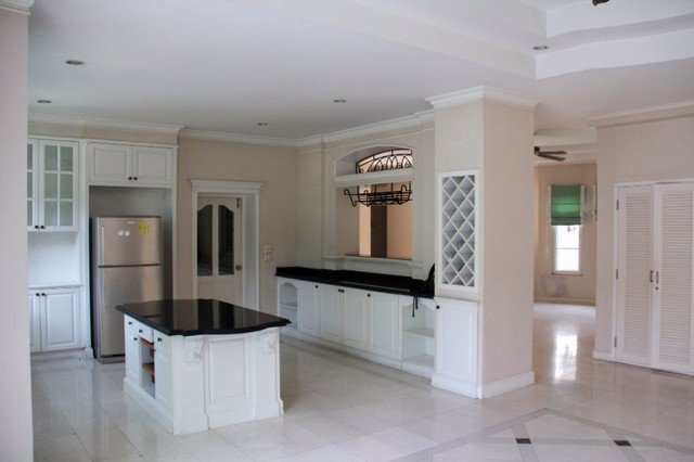 ให้เช่าบ้านเดี่ยว-2-ชั้น-หมู่บ้านนันทวัน-ศรีนครินทร์-zone-exclusive-พร้อมสระว่ายน้ำส่วนตัว