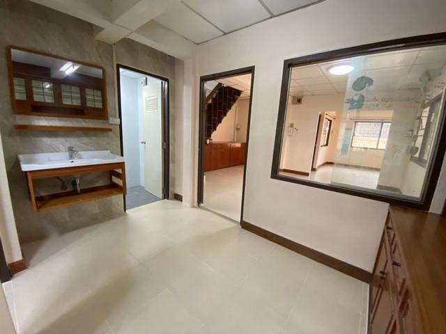 ให้เช่าบ้านเดี่ยว2ชั้นลาดพร้าว71-ซอยสังคมสงเคราะห์-25-ใกล้ตลาดโชคชัย-4