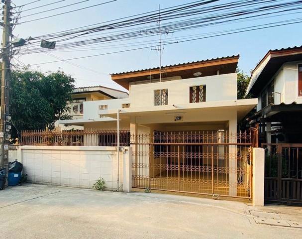 ให้เช่าบ้านเดี่ยว2ชั้นลาดพร้าว71-ซอยสังคมสงเคราะห์-25-ใกล้ตลาดโชคชัย-4