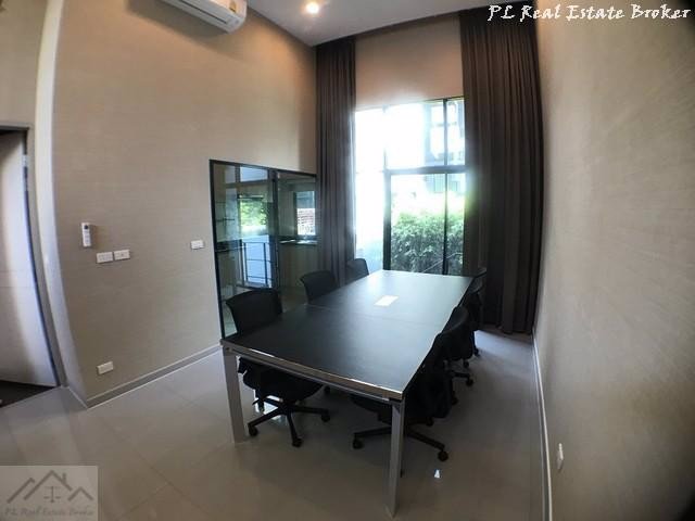 ให้เช่าทาวน์โฮมย่านพัฒนาการใกล้ทางด่วน-arden-pattanakarn-20-พร้อมเฟอร์-ห้องมุม