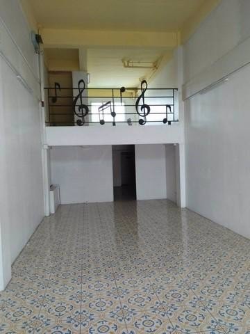 ให้เช่าอาคารพาณิชย์45-ชั้นริมถนนลาดพร้าววังหิน-ใกล้วัดลาดพร้าว-ถนนกว้าง-4-เลน-ไฟฟ้า-3-เฟส