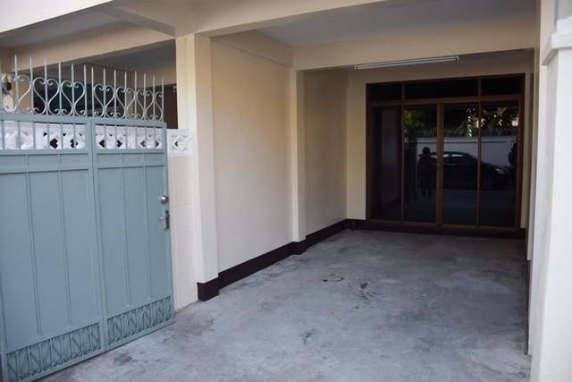 ให้เช่าทาวน์โฮม4-ชั้นซอยสุขุมวิท-65-ใกล้btsพระโขนงและเอกมัย