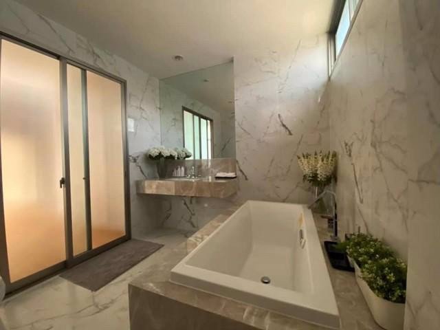 ให้เช่าบ้านเดี่ยว2ชั้นใกล้ห้าง-the-nine-เฟอร์นิเจอร์ครบ-พร้อมเข้าอยู่