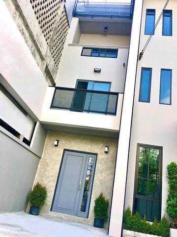 ให้เช่าโฮมออฟฟิศ3ชั้นย่านลาดพร้าวซอยลาดพร้าว124-รีโนเวทใหม่-สไตล์ลอฟท์-ใกล้ท่าเรือมหาดไทย