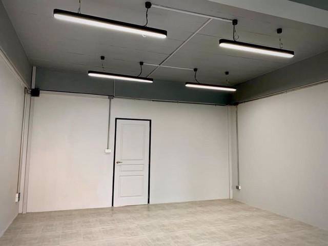 ให้เช่าโฮมออฟฟิศ3ชั้นย่านลาดพร้าวซอยลาดพร้าว124-รีโนเวทใหม่-สไตล์ลอฟท์-ใกล้ท่าเรือมหาดไทย