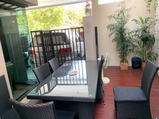 ให้เช่าบ้านแฝด3ชั้นโครงการบ้านกลางเมืองรัชดา36-หันหน้าไปทางทิศตะวันออก