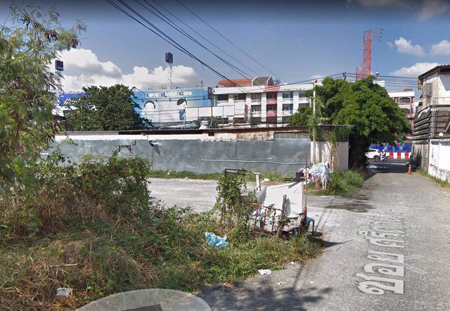 ให้เช่าที่ดินพร้อมอาคารชั้นเดียวริมถนนศรีนครินทร์-เหมาะทำร้านอาหาร-ครัวกลาง