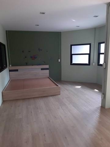 ให้เช่าทาวน์เฮ้าส์ซอยนราธิวาสราชนครินทร์-22-รีโนเวทใหม่ใกล้เซ็นทรัลพระราม-3