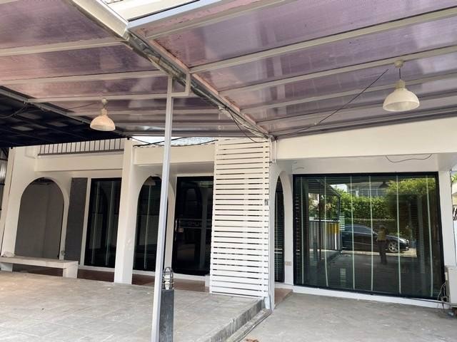 ให้เช่าบ้านเดี่ยวพร้อมโกดังซอยลาดพร้าว87ใกล้เลียบด่วน-อยู่หลังcdc