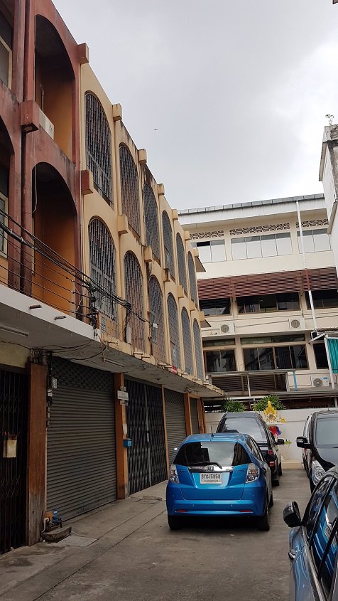 ขายอาคารพานิชย์-3-ชั้น-3-คูหา-77-ตรว-ซอยสาธุประดิษฐ์19-แยก1ซอยวัดโพธ์แมน-ถนราธิวาสราชนรินทร์24