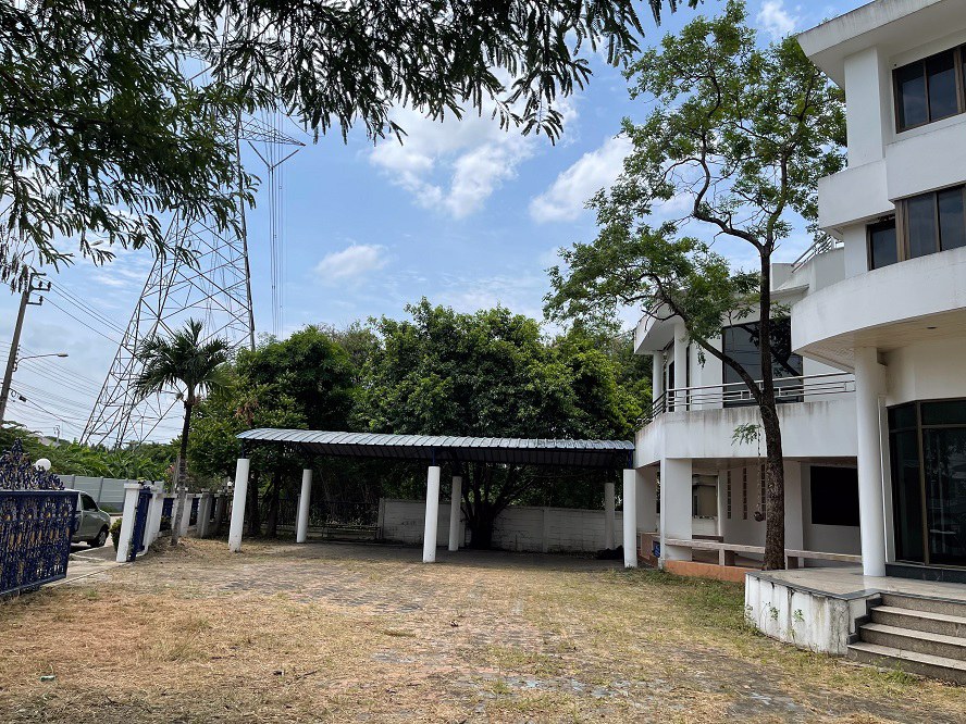 ขายบ้านเดี่ยวบนที่ดิน-422-ตรว-ติดถนน-ซทวีวัฒนา-กาญจนาภิเษก-10-2-ปากซอยทางเข้าบ้านสวยริมธาร3-4