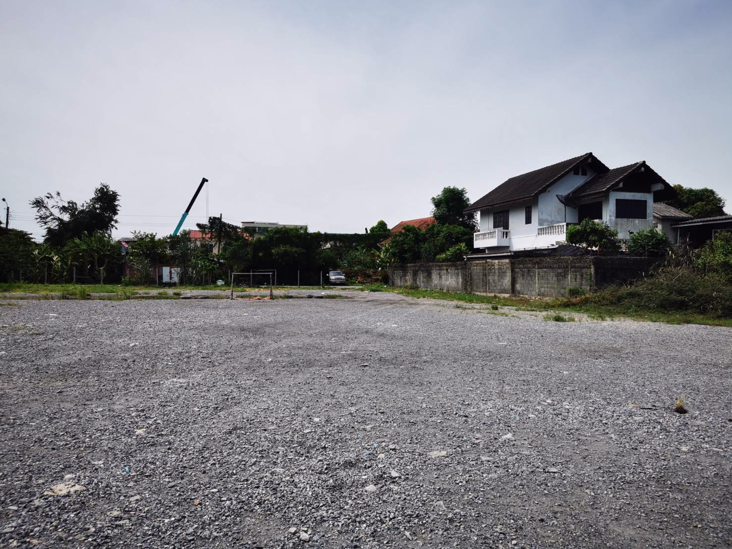 ขายที่ดิน-1075-ตรว-ในซอยเฉลิมพระเกียรติ-ร9-ซอย-25-เข้าซอย-330-ม-ใกล้สวนหลวงร9