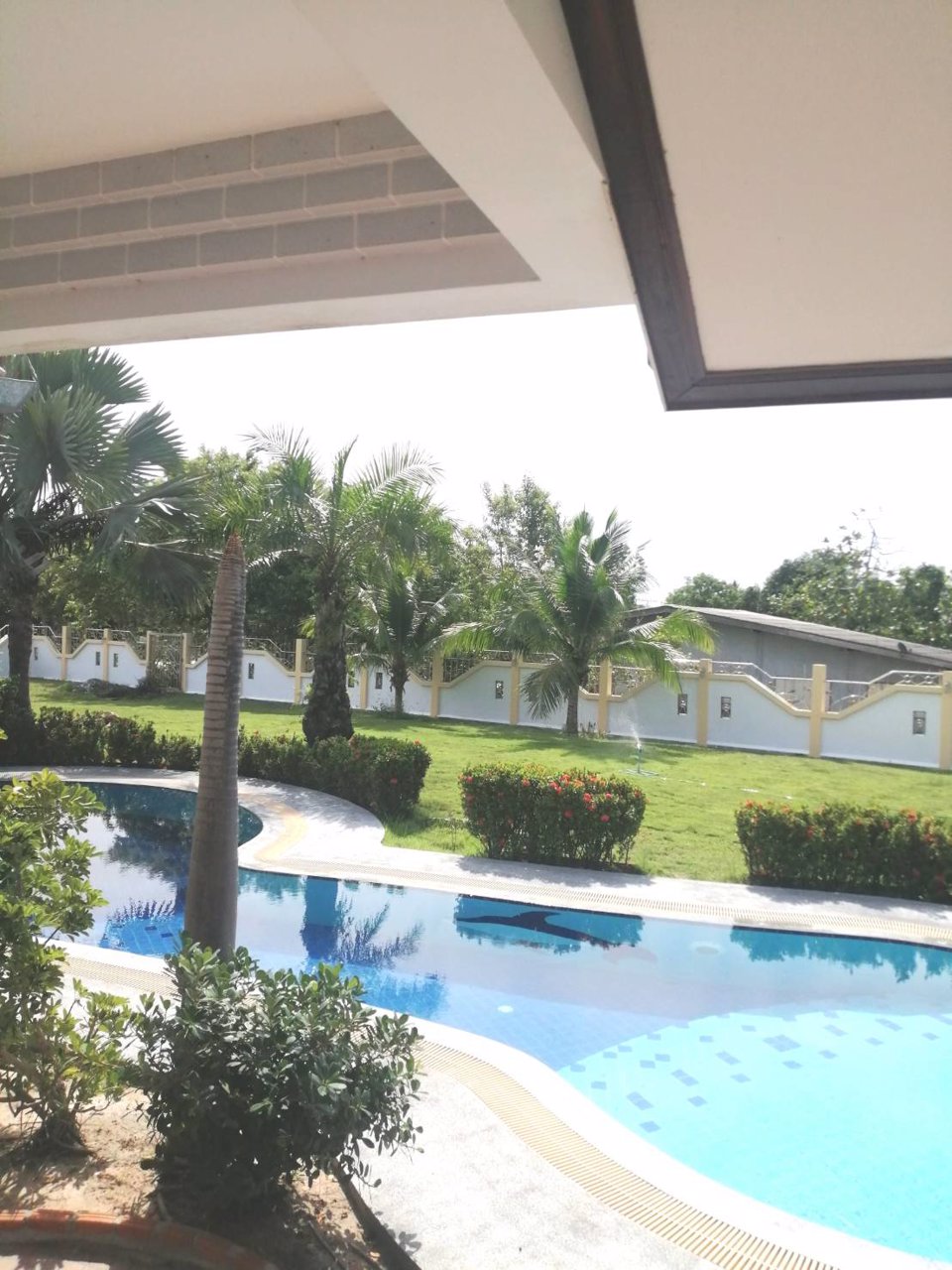 ขายบ้านตากอากาศ-2-ชั้น-ขนาด-415-ตรว-พร้อมสระว่ายน้ำ-ใกล้ทะเลอ่าวมะนาว-ใกล้วัดห้วยยาง-ทับสะแก-ประจวบ