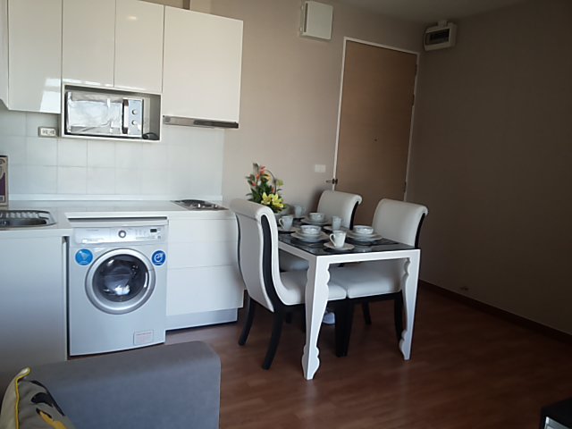 for-rent-the-coast-condo-2bed1bath-at-sukhumvit-bangna-intersection-next-to-bangna-bts-station
