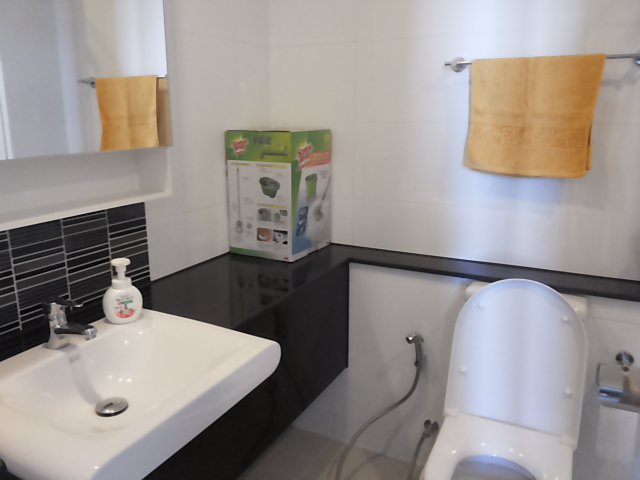 for-rent-the-coast-condo-2bed1bath-at-sukhumvit-bangna-intersection-next-to-bangna-bts-station