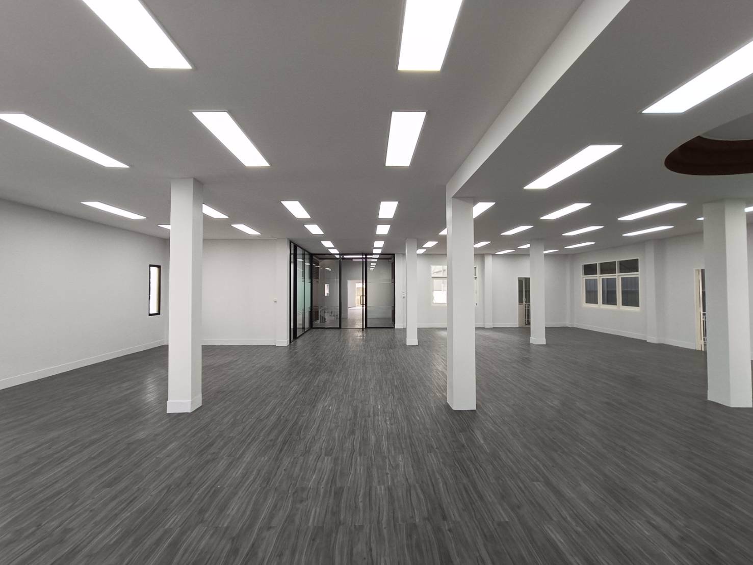 for-rent-4-fl-office-space-in-soi-convent-silom-near-bts-saladeang