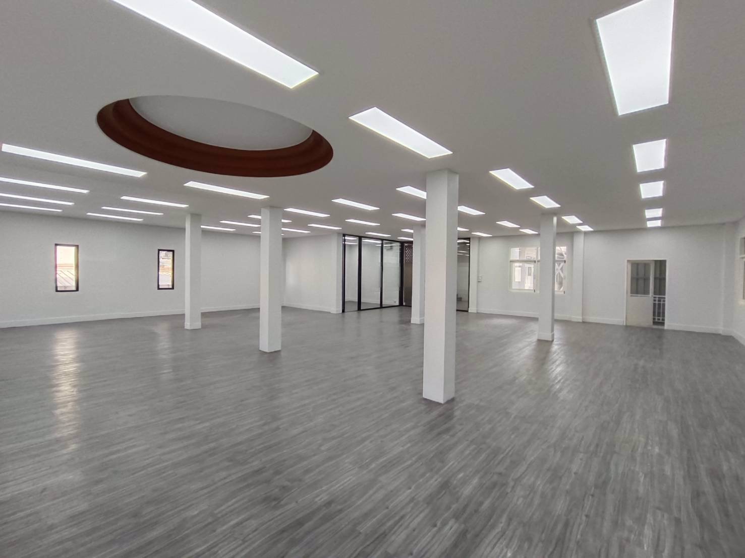 for-rent-4-fl-office-space-in-soi-convent-silom-near-bts-saladeang