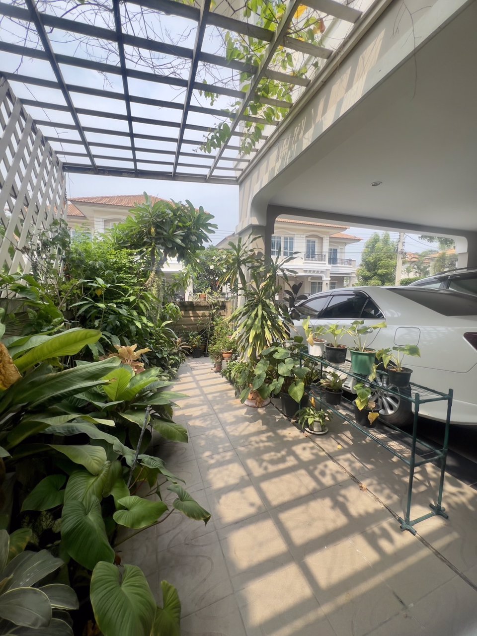 ขายบ้านเดี่ยว-2-ชั้น-ในหมู่บ้านภัสสรเพรสทีจ-อ่อนนุช-เฉลิมพระเกียรติ-ร9-พร้อมเฟอร์นิเจอร์