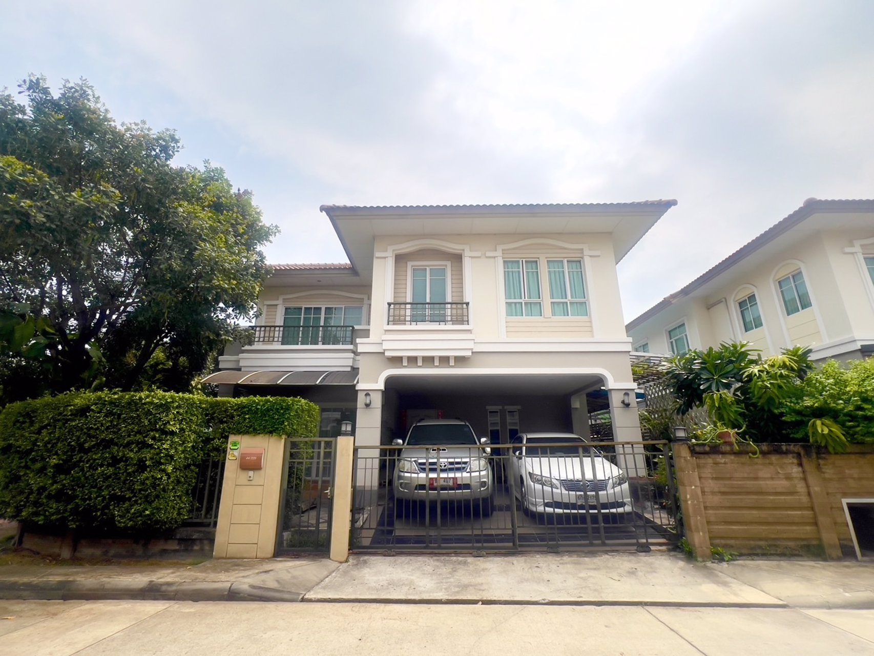 ขายบ้านเดี่ยว-2-ชั้น-ในหมู่บ้านภัสสรเพรสทีจ-อ่อนนุช-เฉลิมพระเกียรติ-ร9-พร้อมเฟอร์นิเจอร์