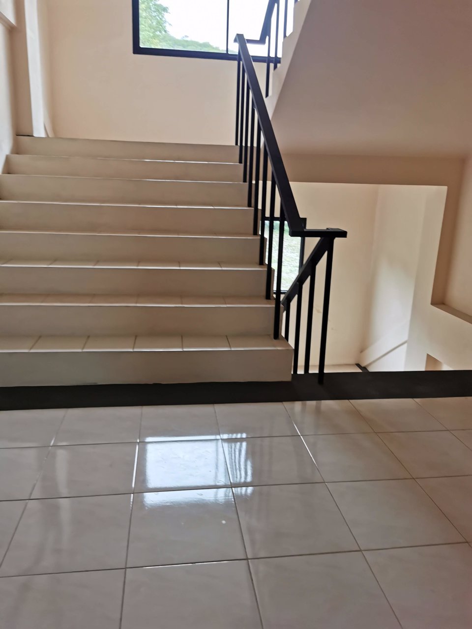 ขายอาคาร-7-ชั้น-787-ตรว-ที่ปากช่อง-เขาใหญ่-ใกล้สามแยกเขาแคน-วิวสวยมาก