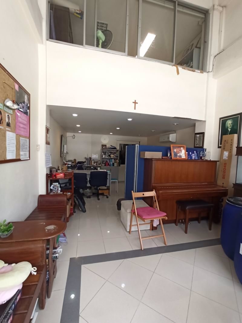 ขายอาคารพาณิชย์-4-ชั้นครึ่ง-ซอยรามคำแหง-กรุงเทพกรีฑา-ใกล้ศูนย์รวมสถานีรถไฟฟ้าแยกลำสาลี