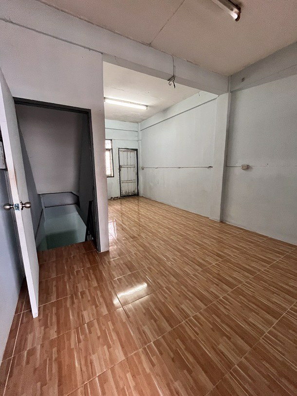 ขายอาคารพานิชย์-3ชั้น-ซอยวัดไผ่เงิน-ถนนสาธุประดิษฐ์-20-เข้าทางซอยจันทร์-43-แยก-26