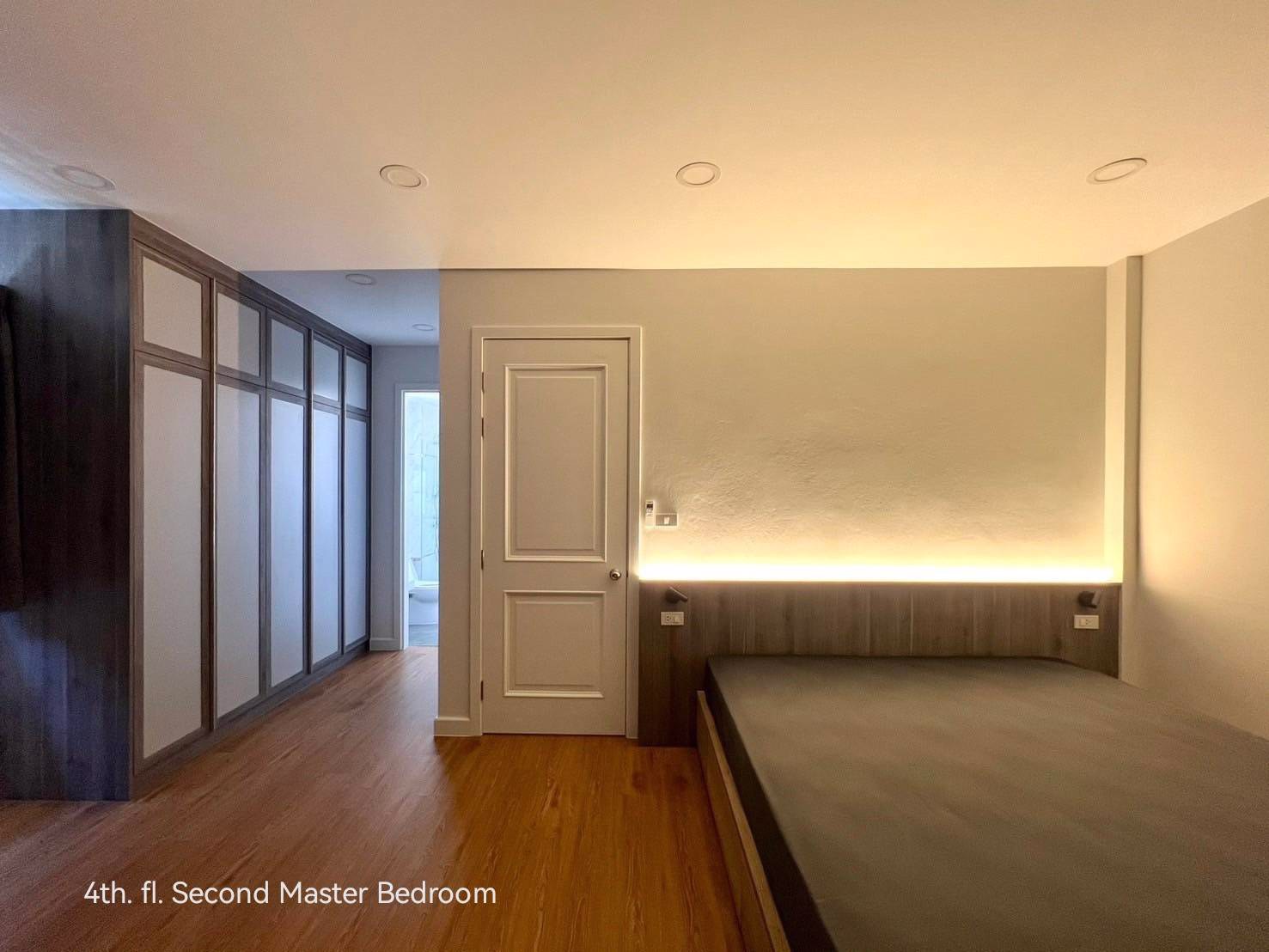 ให้เช่าโฮมออฟฟิศ-4-ชั้น-โครงการพลัสพาร์ค-อเวนิว-ลาซาล-ศรีนครินทร์-ตกแต่งใหม่-สิ่งแวดล้อมดี-ใกล้-bts