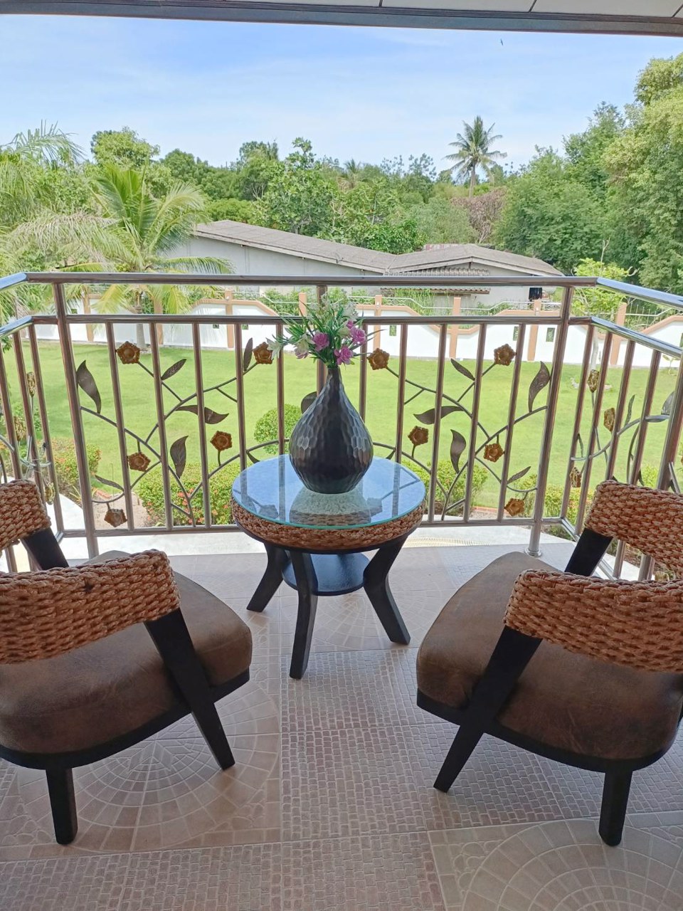 ขายบ้านตากอากาศ-2-ชั้น-ขนาด-415-ตรว-พร้อมสระว่ายน้ำ-ใกล้ทะเลอ่าวมะนาว-ใกล้วัดห้วยยาง-ทับสะแก-ประจวบ