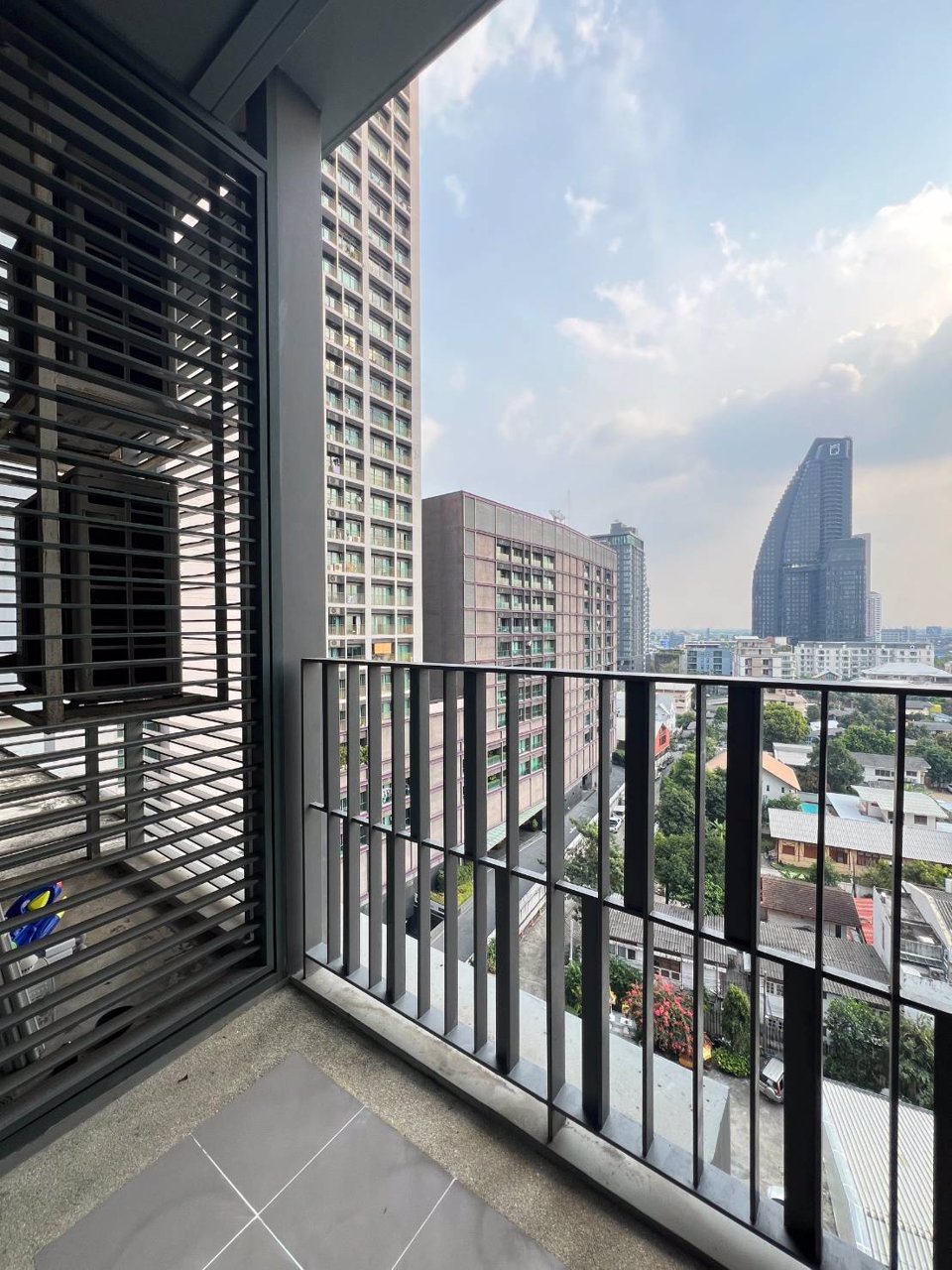 sell-rent-kyene-by-sansiri-condominium-1-bedroom-near-bts-thonglor-room
