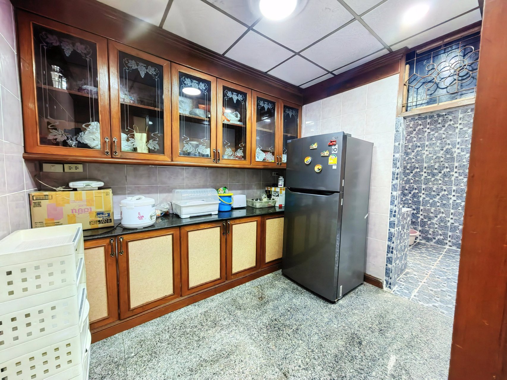 ให้เช่าทาวน์เฮ้าส์-2-ชั้น-3ห้องนอน3ห้องน้ำ-หลังห้างเอ็มโพเรียม-ซอยอารีย์-สุขุมวิท26-ใจกลางเมือง