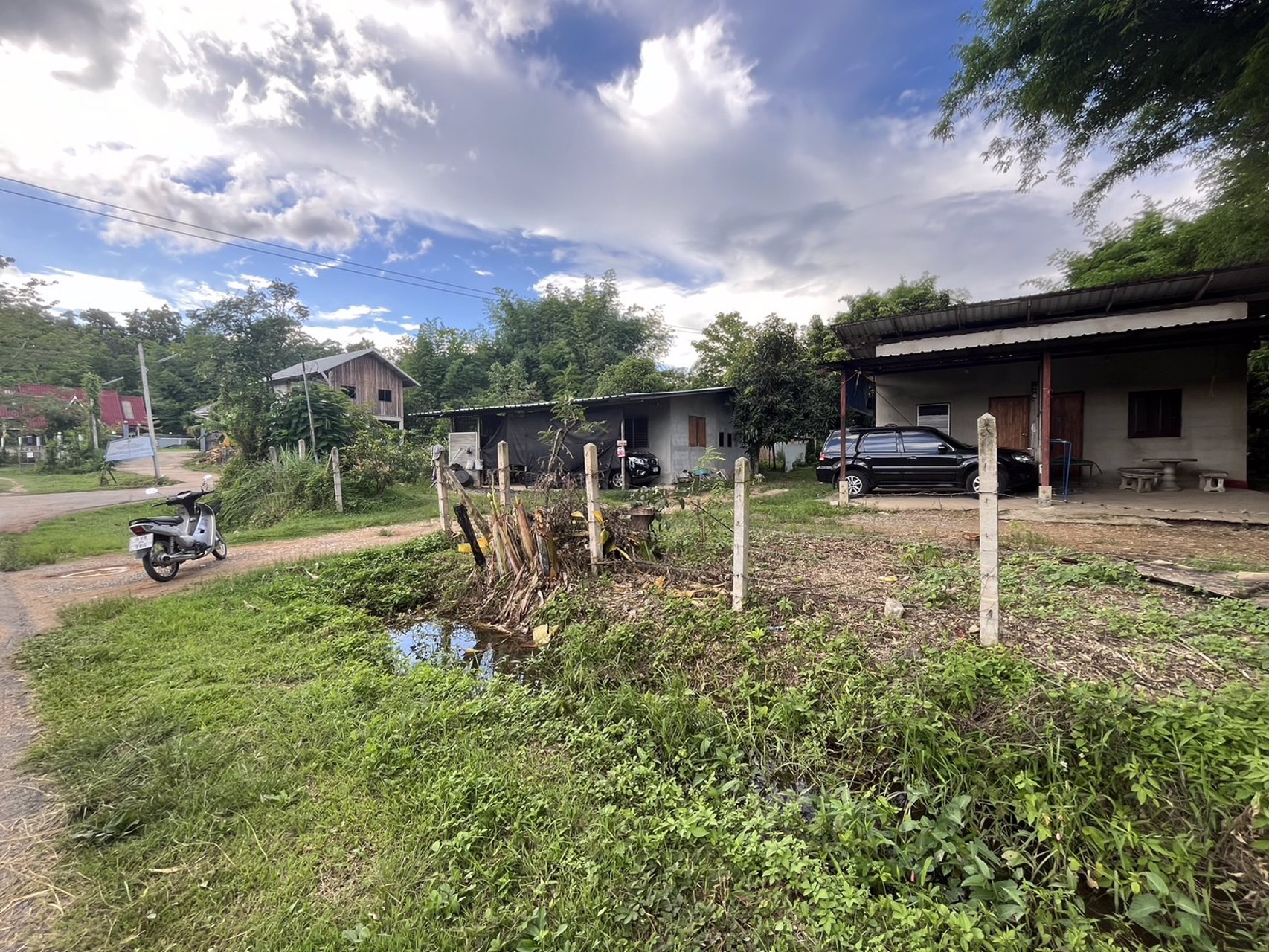 ขายที่ดินพร้อมบ้าน-เนื้อที่-217-ตารางวา