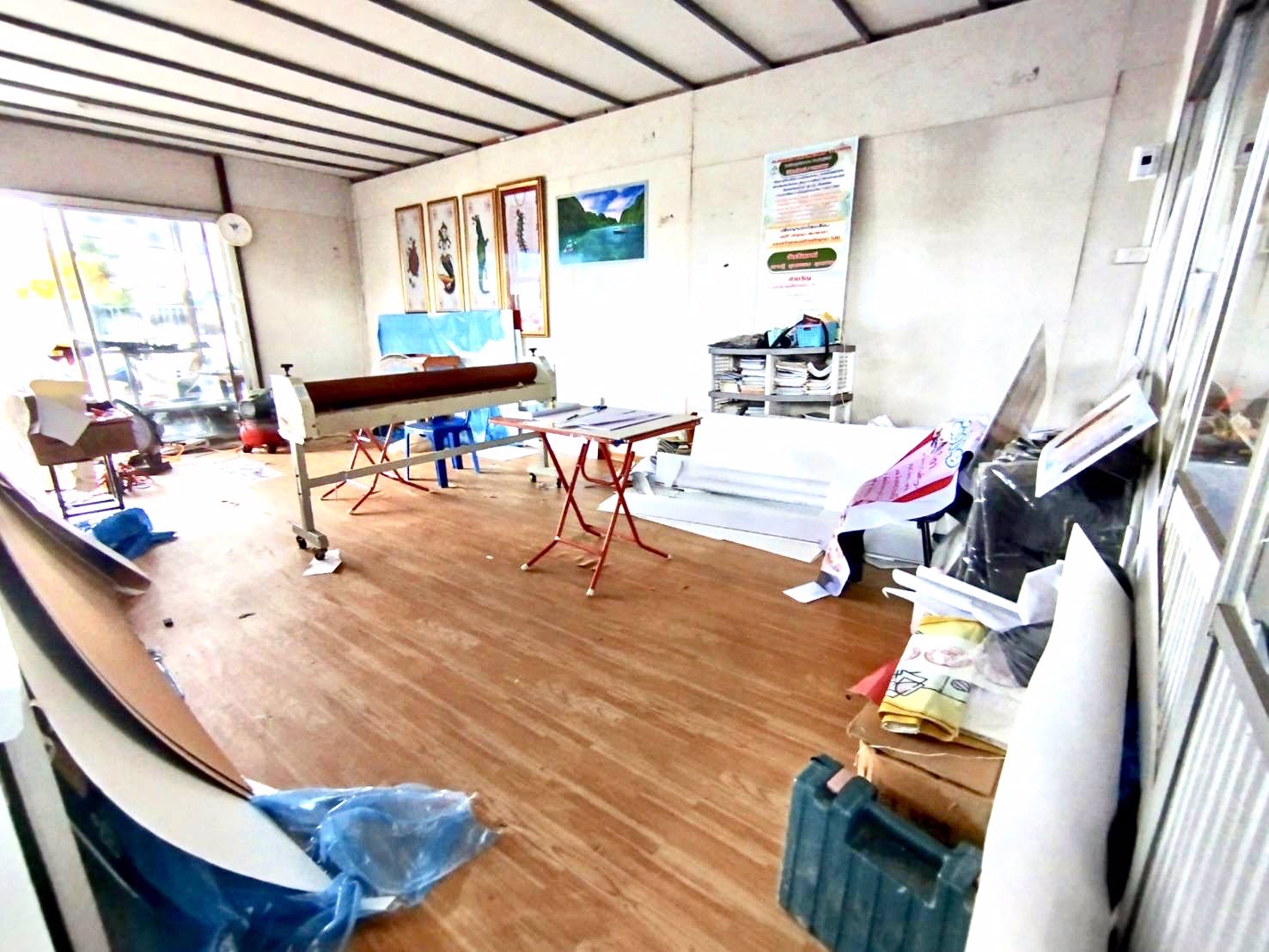 ขายด่วนมาก-ที่ดิน-พร้อมสิ่งปลูกสร้าง-ราคานี้ไม่มีแล้ว-ติดถนนใหญ่