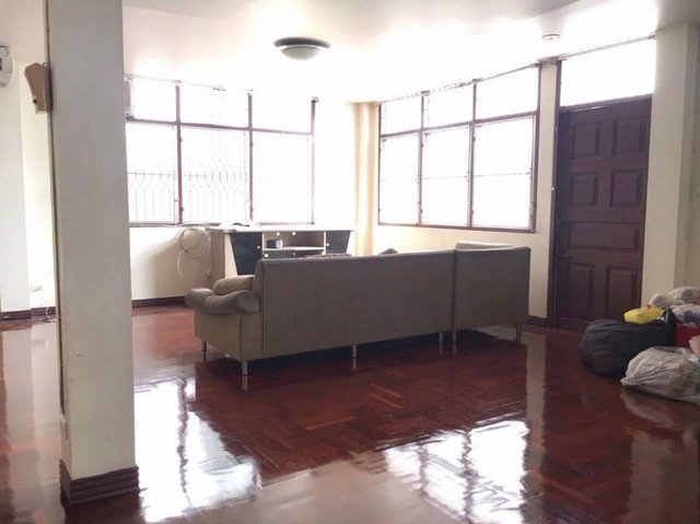 ให้เช่าบ้านเดี่ยว-2ชั้น-ซอย-ลาดพร้าววังหิน-32-ย่านโชคชัย4-แอร์ครบทุกห้อง-code-tk58-