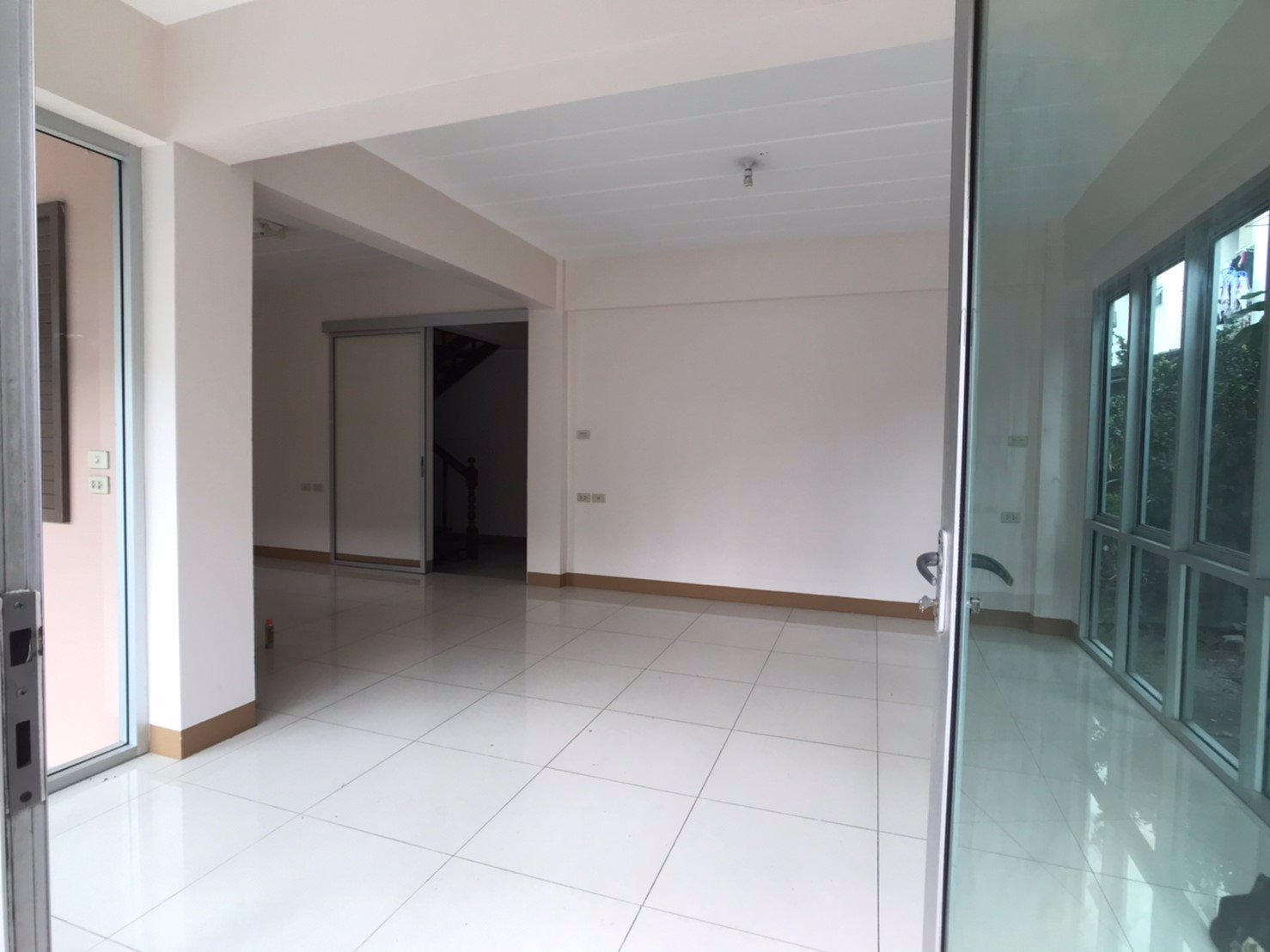 ให้เช่าบ้านเดี่ยว-3ชั้น-เหมาะทำโฮมออฟฟิส-และพักอาศัย-ย่านทาวน์อินทาวน์