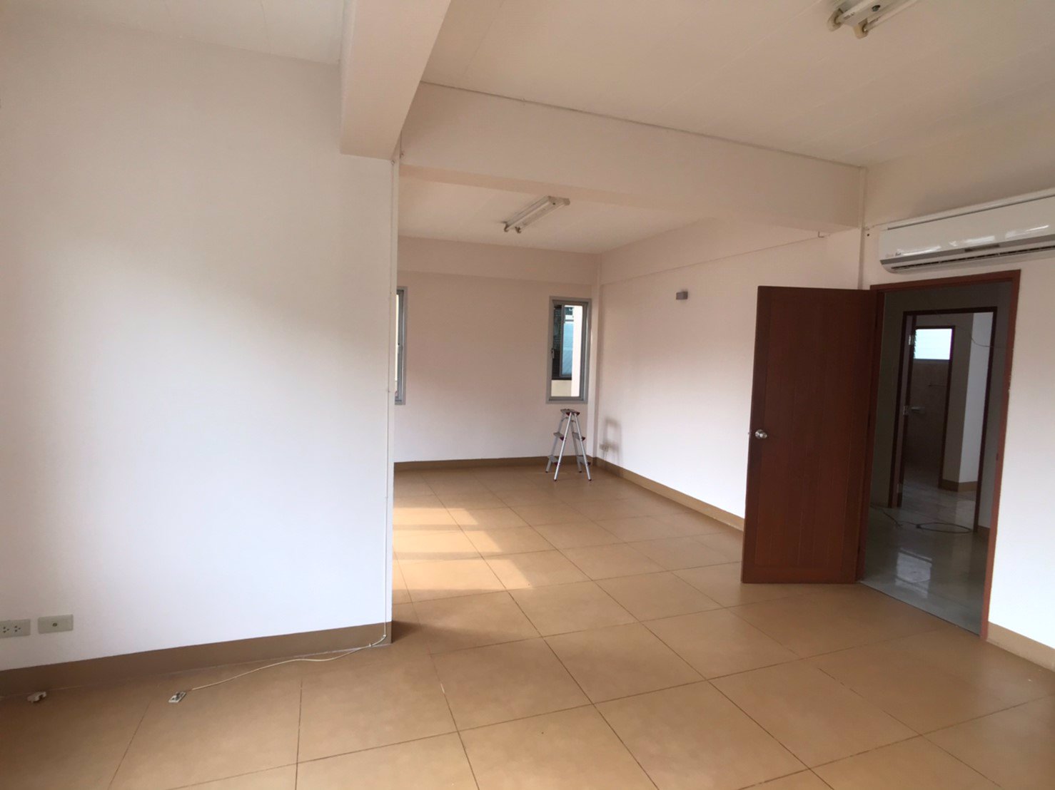 ให้เช่าบ้านเดี่ยว-3ชั้น-เหมาะทำโฮมออฟฟิส-และพักอาศัย-ย่านทาวน์อินทาวน์