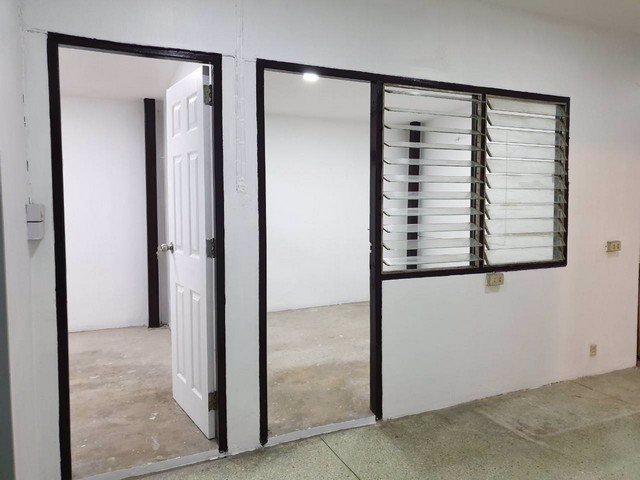 ให้เช่าบ้านเดี่ยว-2-ชั้น-เสนานิเวศ-1-มีพื้นที่เหมาะทำโฮมออฟฟิศหรือพักอาศัย