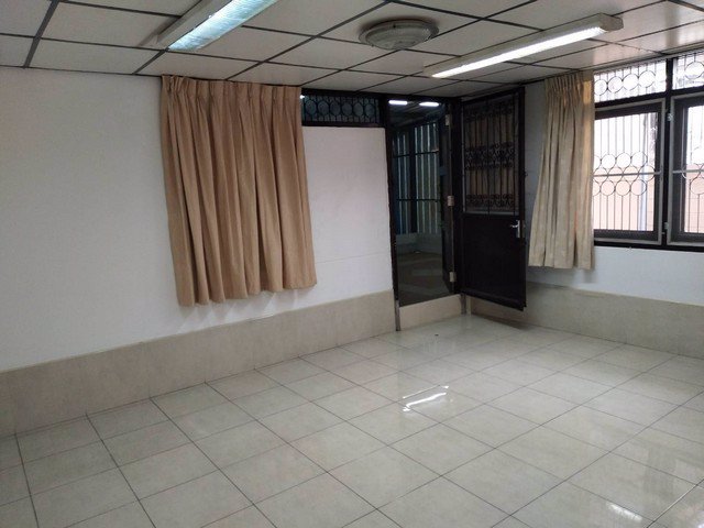 ให้เช่าบ้านเดี่ยว-2-ชั้น-หมู่บ้านเสรี-8-ใกล้เดอะไนท์และจุดขึ้นลงทางด่วนศรีรัช