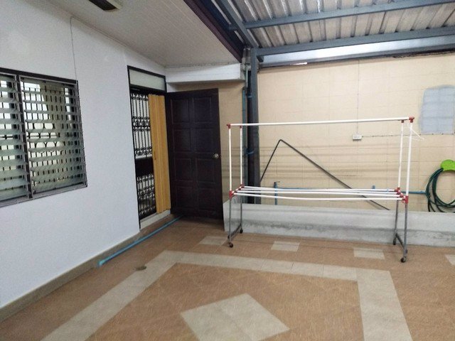 ให้เช่าบ้านเดี่ยว-2-ชั้น-หมู่บ้านเสรี-8-ใกล้เดอะไนท์และจุดขึ้นลงทางด่วนศรีรัช